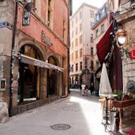Appartement Pepite Rare 8 Personnes Au Coeur Battant Du Vieux Lyon Extérieur photo