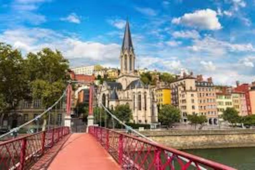 Appartement Pepite Rare 8 Personnes Au Coeur Battant Du Vieux Lyon Extérieur photo