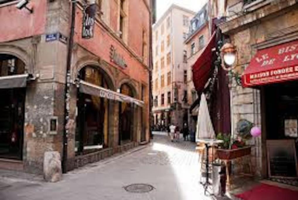 Appartement Pepite Rare 8 Personnes Au Coeur Battant Du Vieux Lyon Extérieur photo
